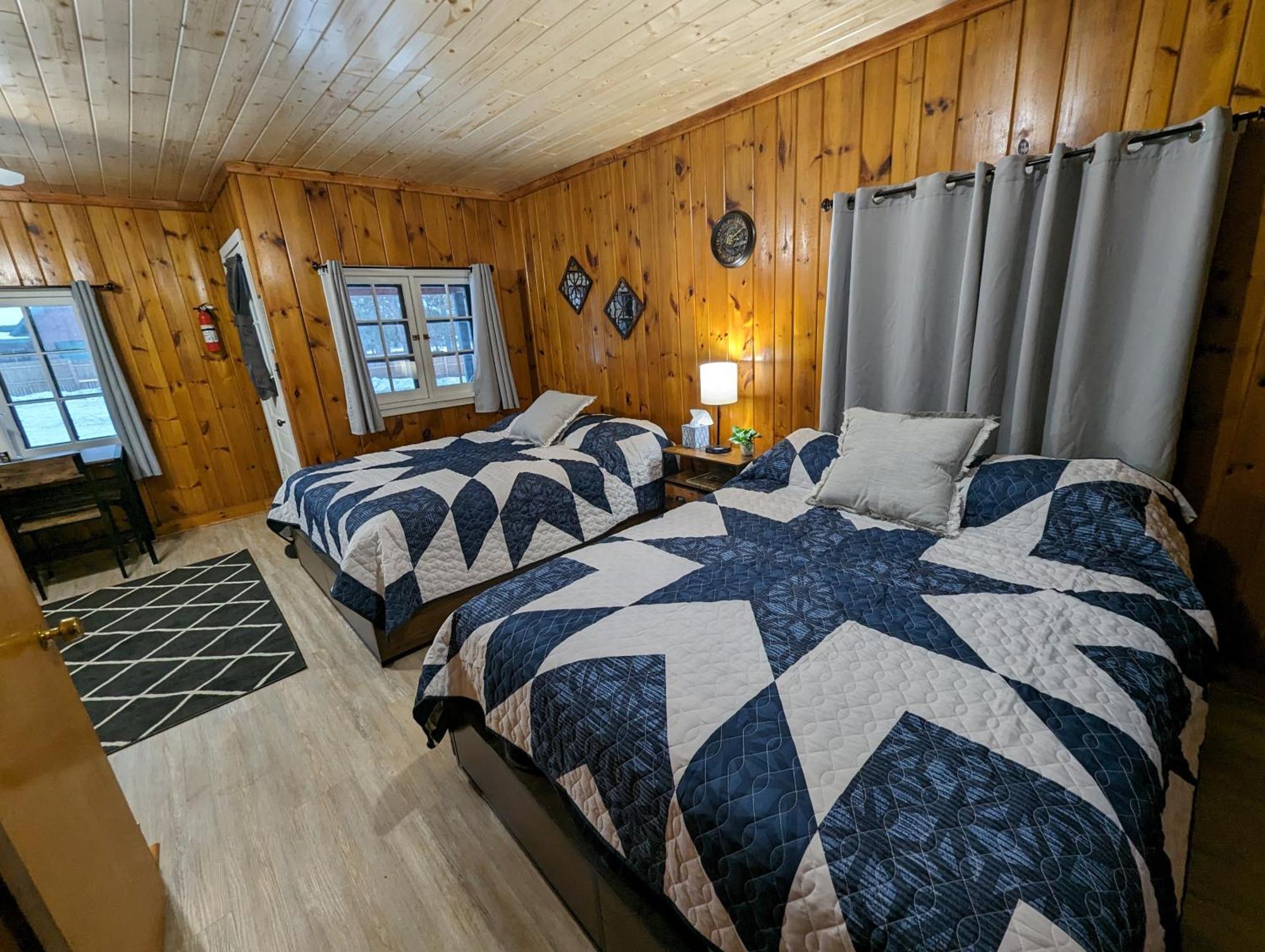 Riverside Point Resort Motel Park Rapids 외부 사진