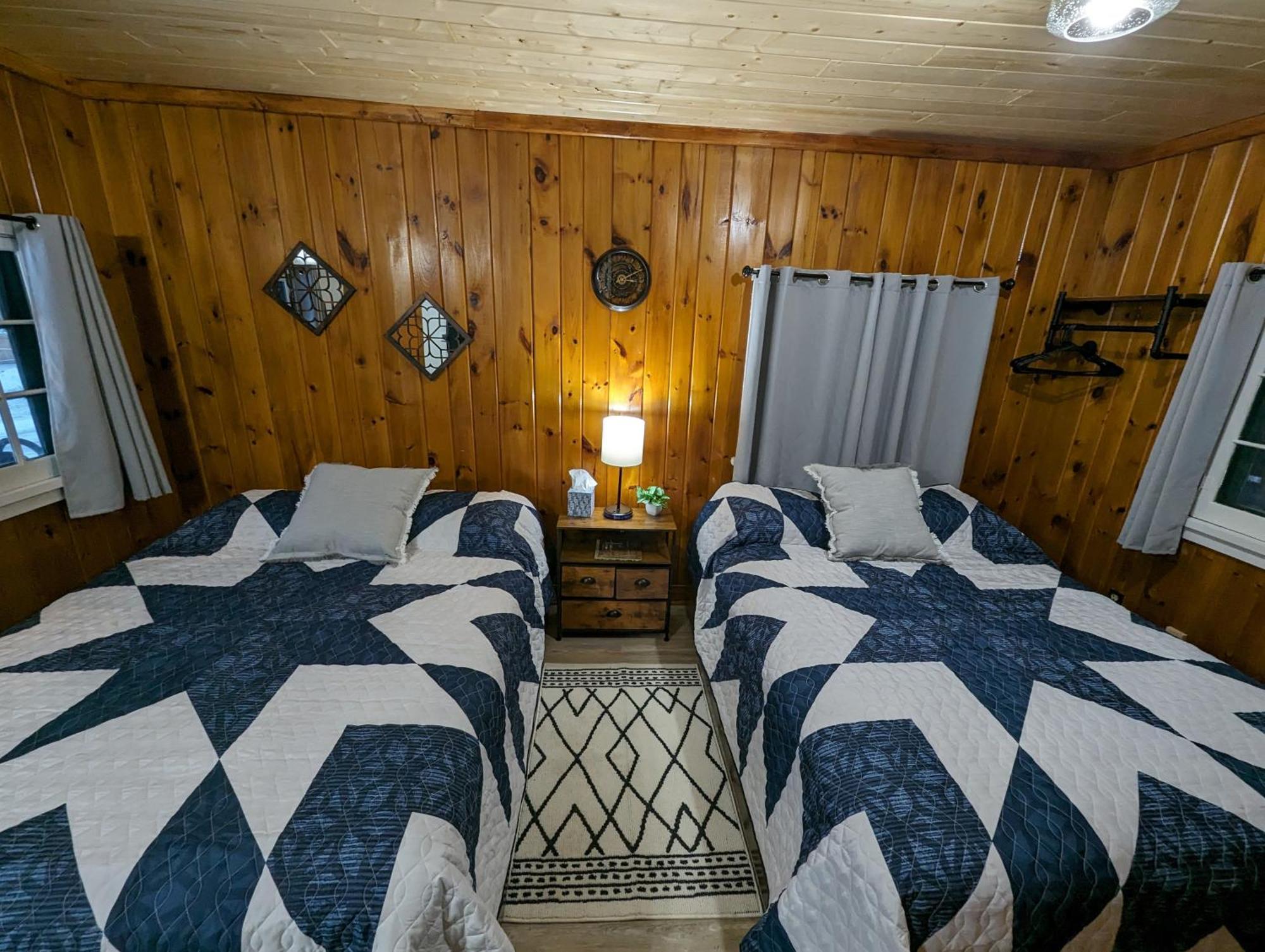 Riverside Point Resort Motel Park Rapids 외부 사진